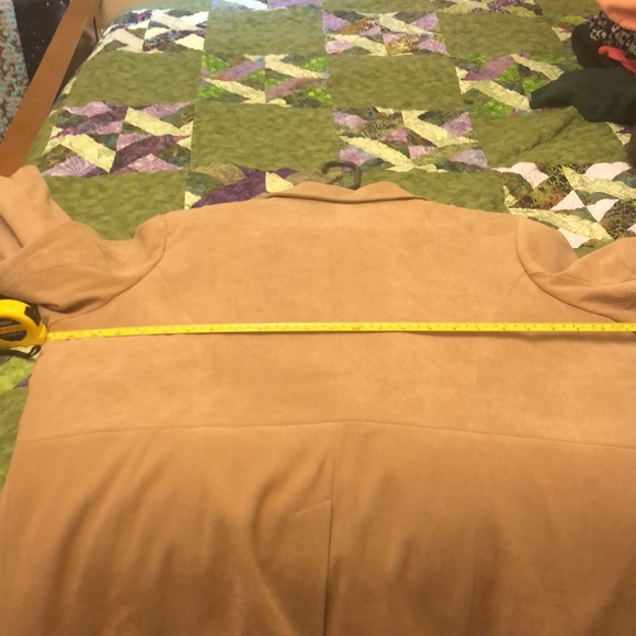 Tan jacket - Picture 4 of 5